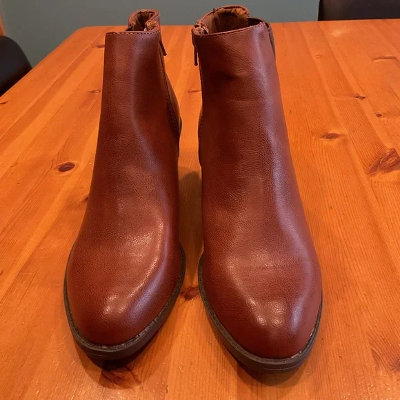 BROWN SHOE BOOTS SZ 9 SONOMA SHOOTIES LOW HEEL NWOT COGNAC WESTERN ZIP UP - Picture 2 of 10